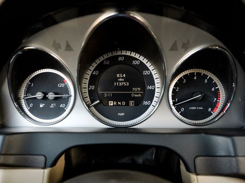 Used 2011 Mercedes-Benz C 300 Sedan w/ Premium 1 Pkg image 23