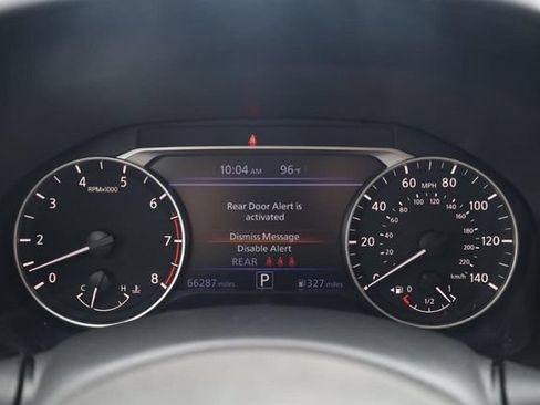 Used 2024 Nissan Altima 2.5 SR FWD image 13