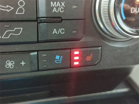 Used 2020 Ford F150 Lariat w/ Equipment Group 502A Luxury image 22