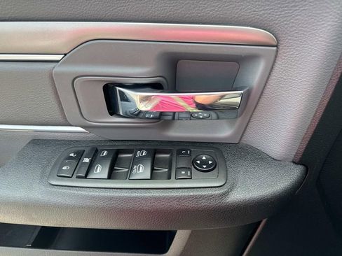 Used 2022 RAM 1500 Classic SLT w/ Electronics Group image 18