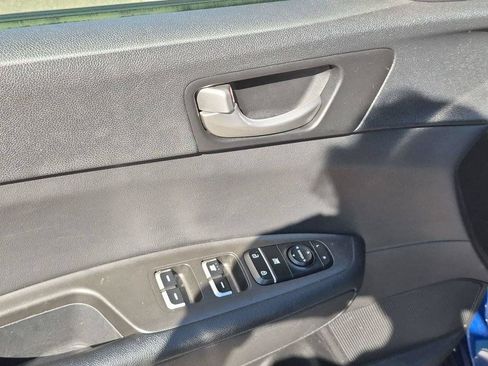 Used 2017 Kia Optima LX FWD image 9