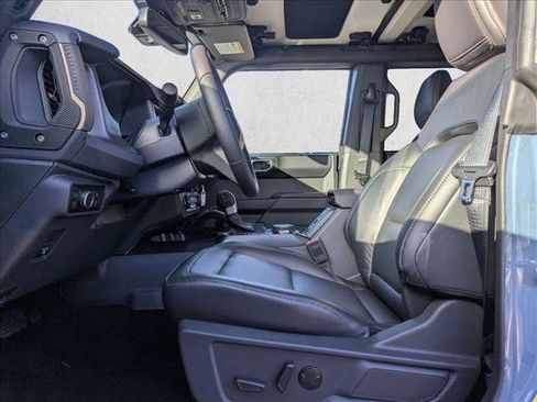 New 2025 Ford Bronco Badlands AWD/4WD image 4