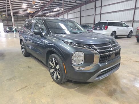 Used 2025 Mitsubishi Outlander SE AWD/4WD image 6