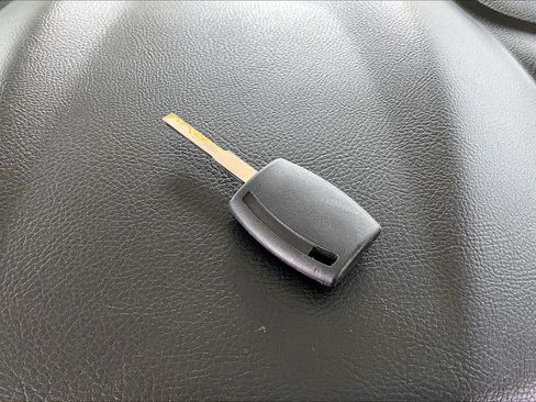 Used 2017 Ford Focus SE FWD image 31