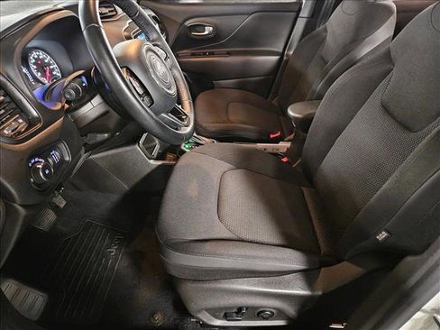 Used 2020 Jeep Renegade Altitude image 15