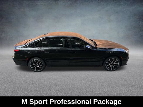 Used 2026 BMW 740i xDrive AWD/4WD image 11