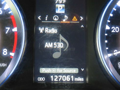 Used 2016 Toyota Highlander XLE FWD image 37