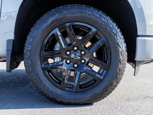 Used 2025 Chevrolet Silverado 1500 RST w/ Z71 Off-Road Package image 12