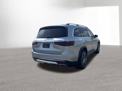 Used 2024 Mercedes-Benz GLS 450 4MATIC image 5