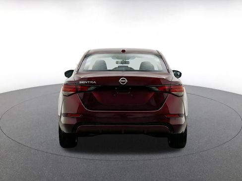 Used 2025 Nissan Sentra SV FWD image 8