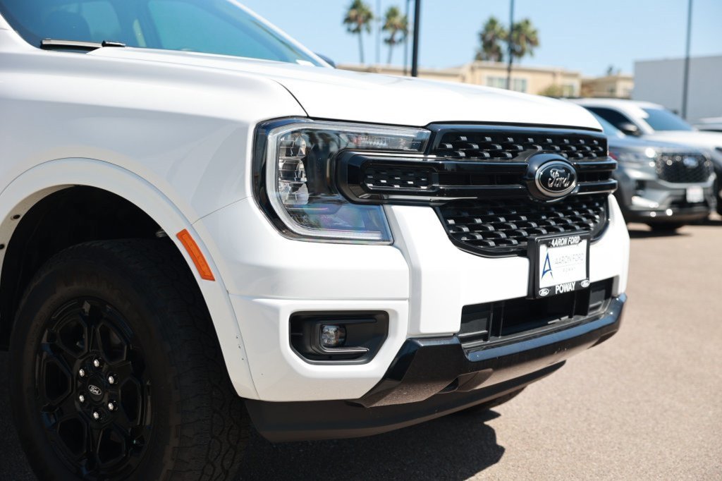 Used 2025 Ford Ranger XLT w/ Black Appearance Package AWD/4WD image 9