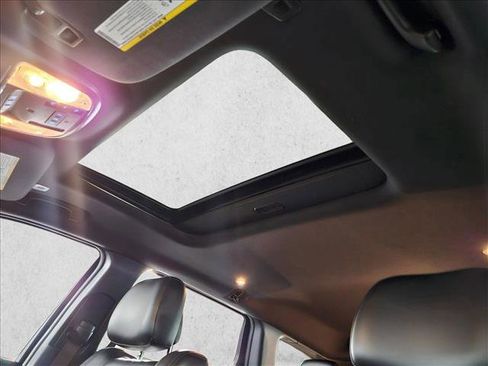 Used 2021 Jeep Grand Cherokee Limited image 16