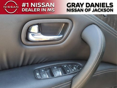 Used 2023 Nissan Armada Platinum w/ Captain's Chairs Package RWD image 12