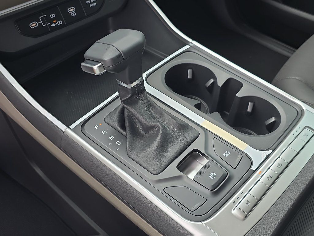New 2027 Kia Carnival FWD image 26