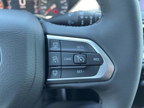 Used 2025 Jeep Compass Limited AWD/4WD image 21