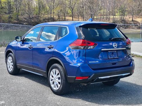 Used 2017 Nissan Rogue S AWD/4WD image 5