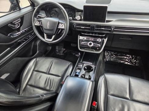 Used 2022 Lincoln Corsair AWD w/ Premium Package image 31