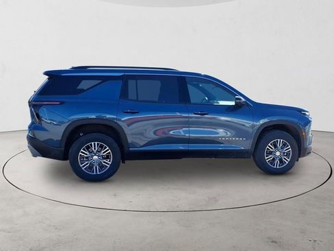 New 2026 Chevrolet Traverse LT w/ Driver Confidence Package image 4