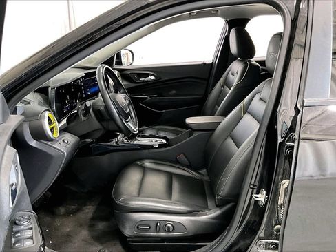Used 2024 Chevrolet Trax ACTIV w/ Sunroof Package FWD image 15