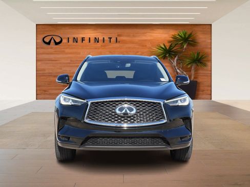 Certified 2025 INFINITI QX50 Luxe image 2