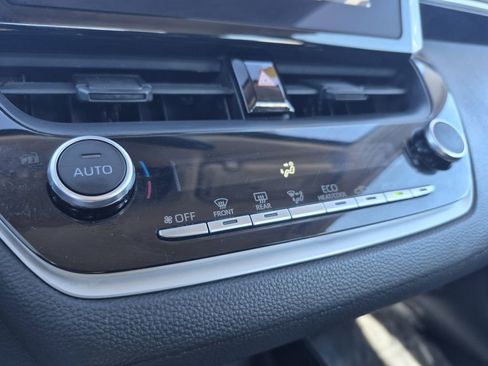 Used 2024 Toyota Corolla LE FWD image 23