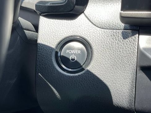 Used 2025 Toyota Camry SE FWD image 36
