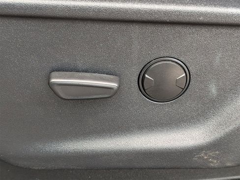 Used 2023 Ford F150 XLT image 16