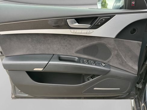 Used 2016 Audi S8 w/ Driver Assistance Package AWD/4WD image 10