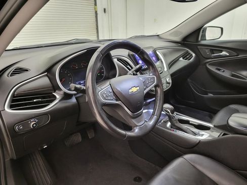 Used 2022 Chevrolet Malibu LT w/ Leather Package image 27