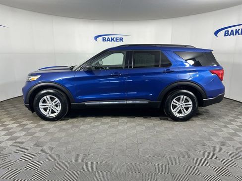 Used 2023 Ford Explorer XLT w/ Equipment Group 202A image 6
