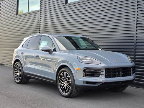 New 2026 Porsche Cayenne image 9