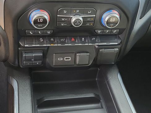 Used 2021 GMC Sierra 1500 SLT image 33