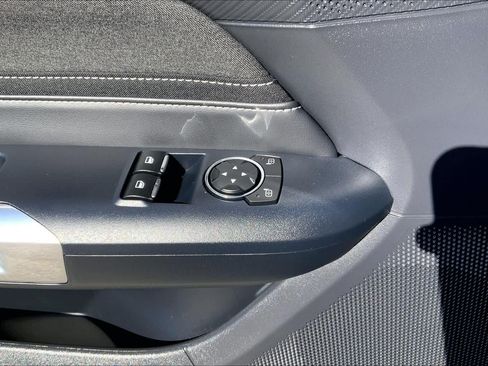Used 2025 Ford Mustang Coupe RWD image 28