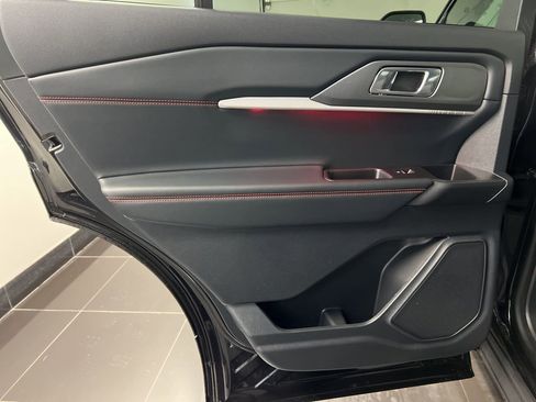 New 2026 Ford Explorer ST-Line w/ ST-Line Street Pack image 34