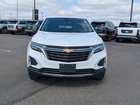 Used 2024 Chevrolet Equinox LT image 8