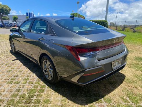 Certified 2024 Hyundai Elantra SEL FWD image 23