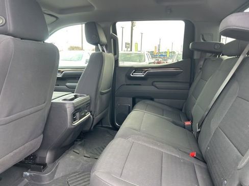 Used 2025 Chevrolet Silverado 1500 LT Trail Boss w/ Convenience Package II image 28