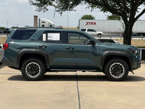 New 2026 Toyota 4Runner TRD Off-Road Premium AWD/4WD image 3