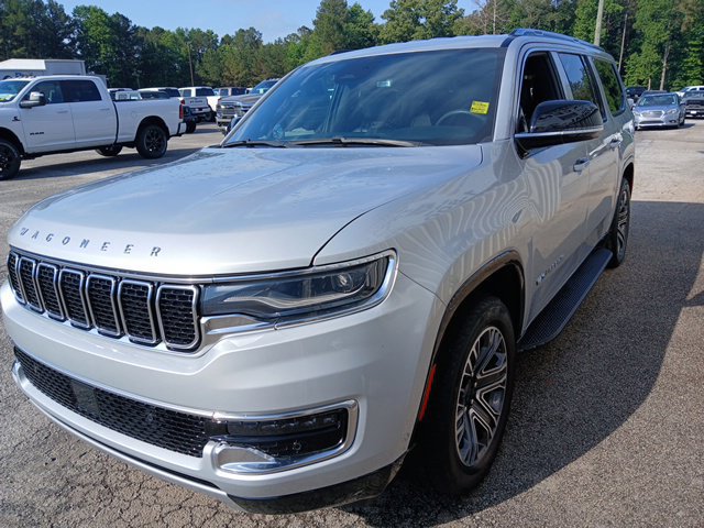 Used 2024 Jeep Wagoneer L Series II AWD/4WD image 7
