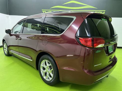 Used 2018 Chrysler Pacifica Limited FWD image 7