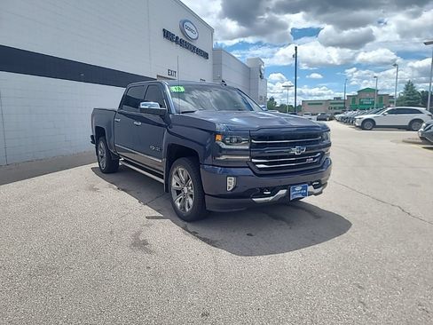 Used 2018 Chevrolet Silverado 1500 LTZ Z71 w/ Centennial Edition AWD/4WD image 9