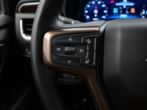 Used 2024 Chevrolet Tahoe High Country AWD/4WD image 17