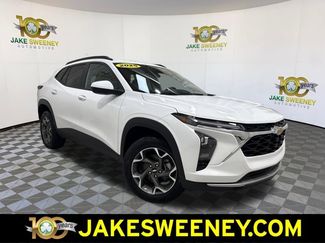 Used 2025 Chevrolet Trax LT w/ Driver Confidence Package FWD video 1