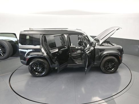 Used 2025 Land Rover Defender 110 S AWD/4WD image 75