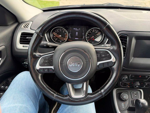 Used 2020 Jeep Compass Latitude w/ Cold Weather Group AWD/4WD image 20