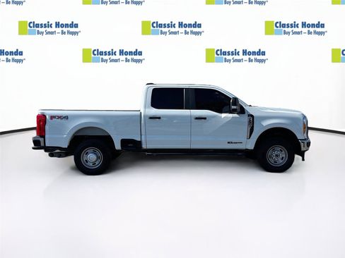 Used 2023 Ford F250 XL w/ FX4 Off-Road Package AWD/4WD image 9