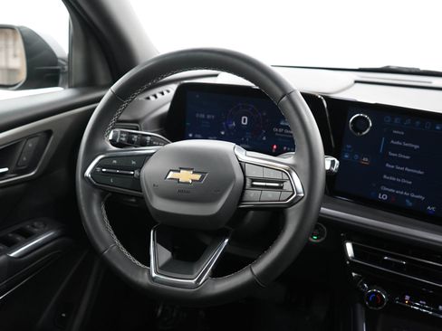 Used 2024 Chevrolet Traverse LT AWD/4WD image 14