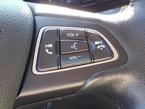 Used 2019 Ford EcoSport SE image 12