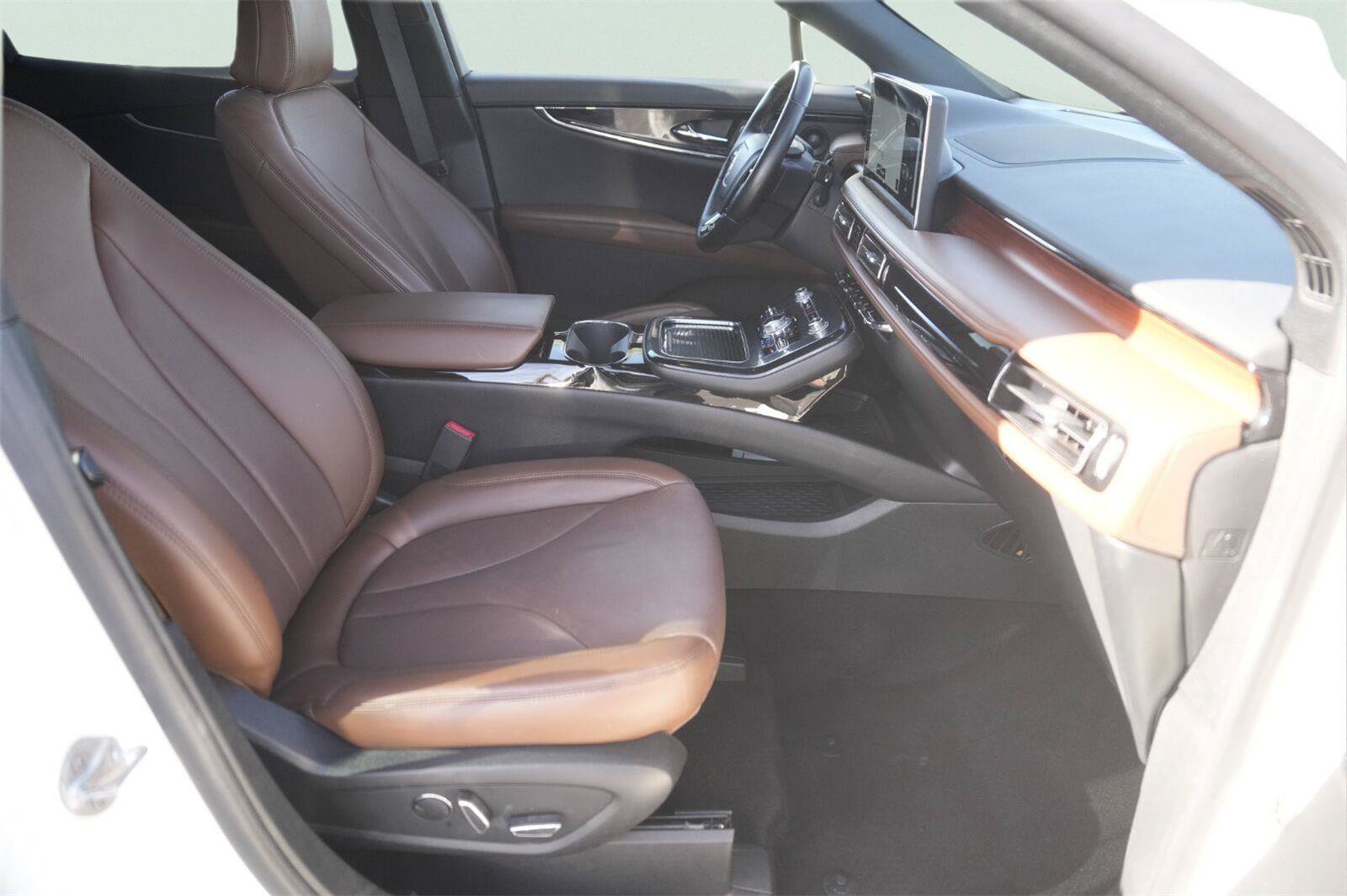 Used 2022 Lincoln Nautilus Reserve w/ Luxury Package FWD image 19