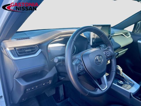 Used 2022 Toyota RAV4 XSE image 11